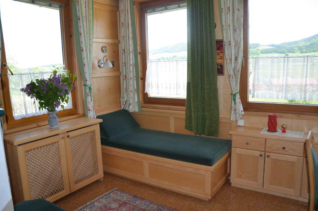 Ferienhaus Mitterbauer Oberhofen am Irrsee Room photo